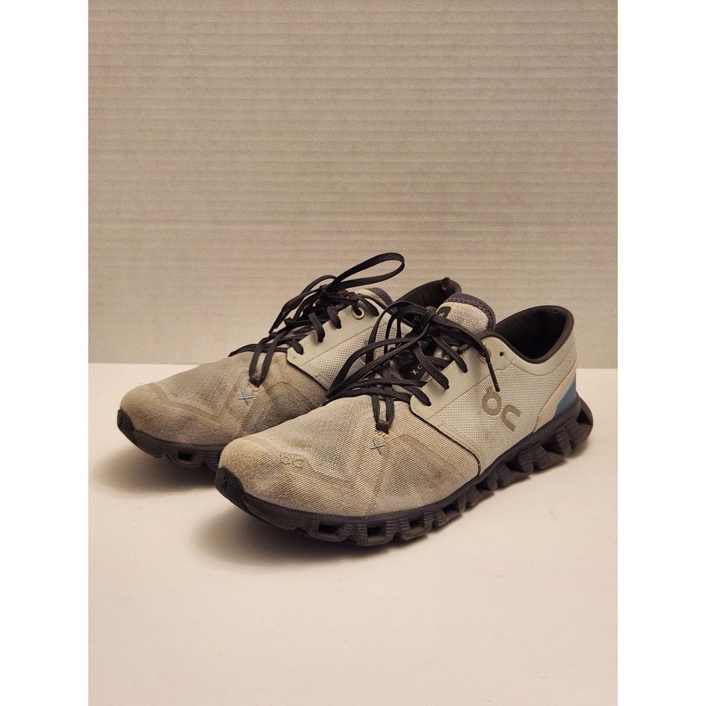 On Cloud X 3 Gray Running Shoes Sneakers Men's Size 10 Outdoors Athletic